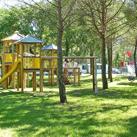 Caravan Park Belvedere, *