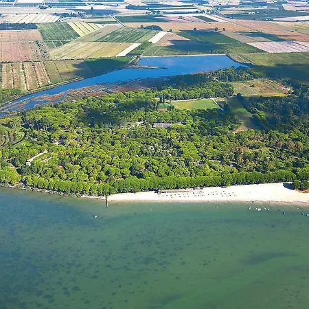 Caravan Park Belvedere, * 格拉多